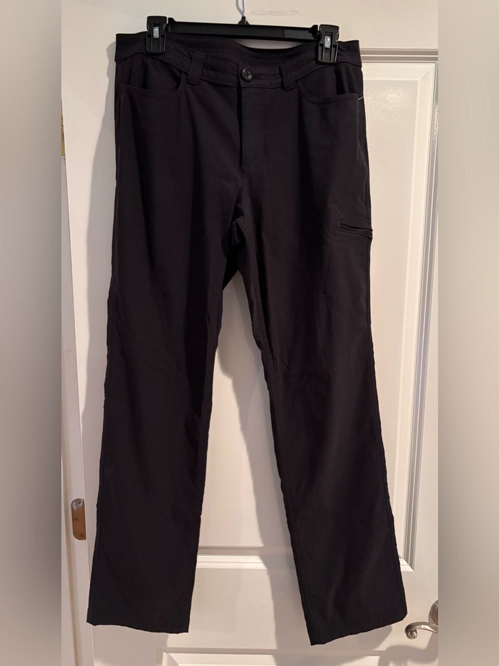 Eddie Bauer Black Stretch Travel Pants Straight Leg Size 10 Women’s